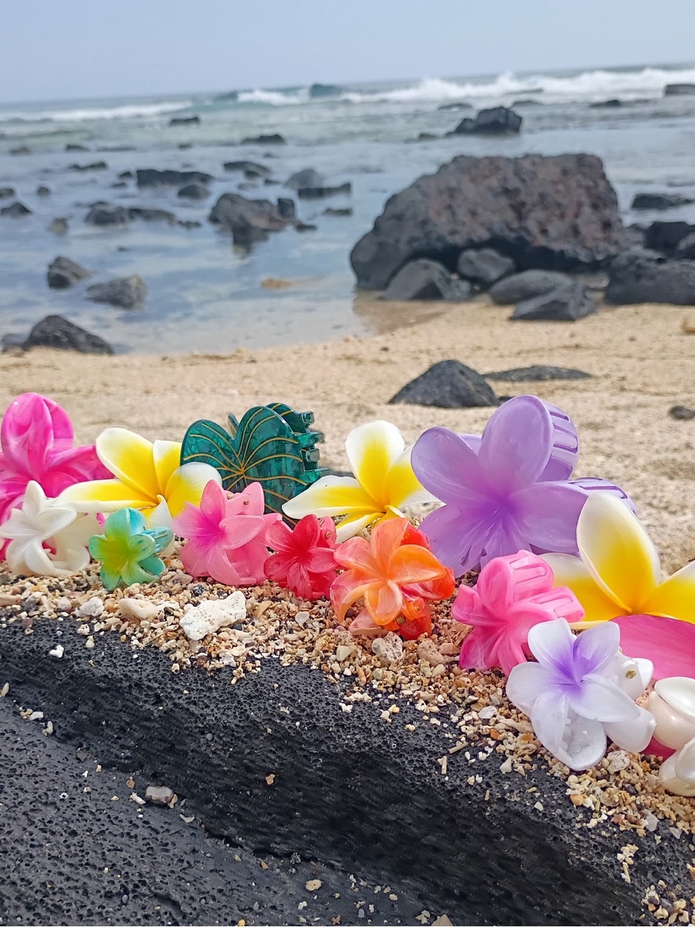 11 Hawaiian Tropical Hair clips Accessories beautifully designed